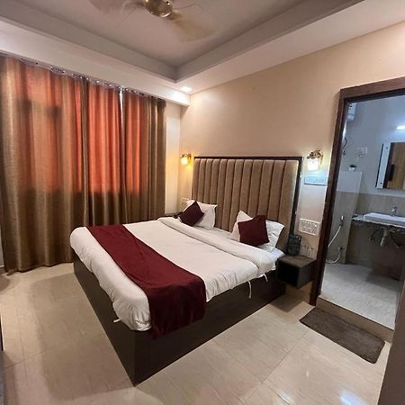 The Divine Oak Hotel Katra  Exterior foto