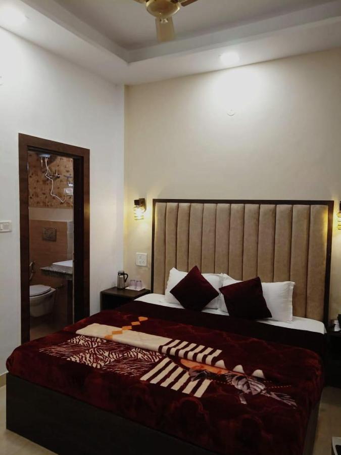 The Divine Oak Hotel Katra  Exterior foto