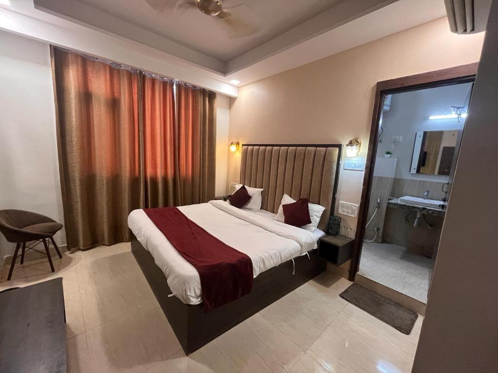 The Divine Oak Hotel Katra  Exterior foto